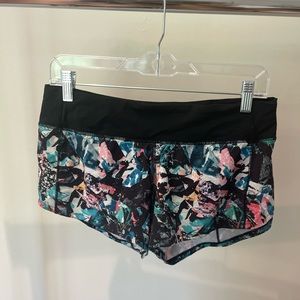 Lululemon Speed-Up 2.5” Shorts